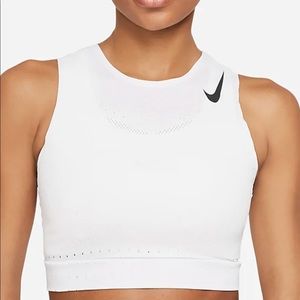 Nike Women’s Crop Tank